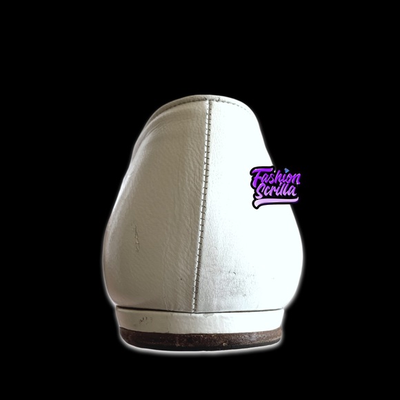 Chanel Vintage Ballerina Ballet Flats White Black Two Tone Leather Gold CC Logo - Picture 7 of 12